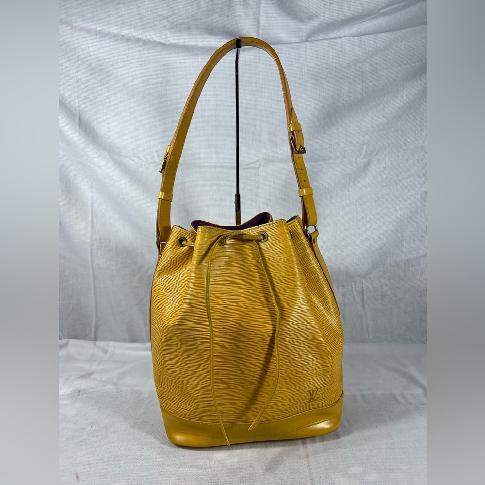 3148: Louis Vuitton Epi Noé GM Kenyan Fawn Yellow Bucket Bag